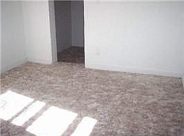 3rd image of 618 Charles St