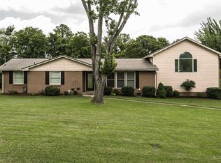 112 Fairways Dr, Hendersonville, TN 37075