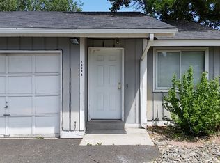 1009 S 17th Ave APT B, Yakima, WA 98902