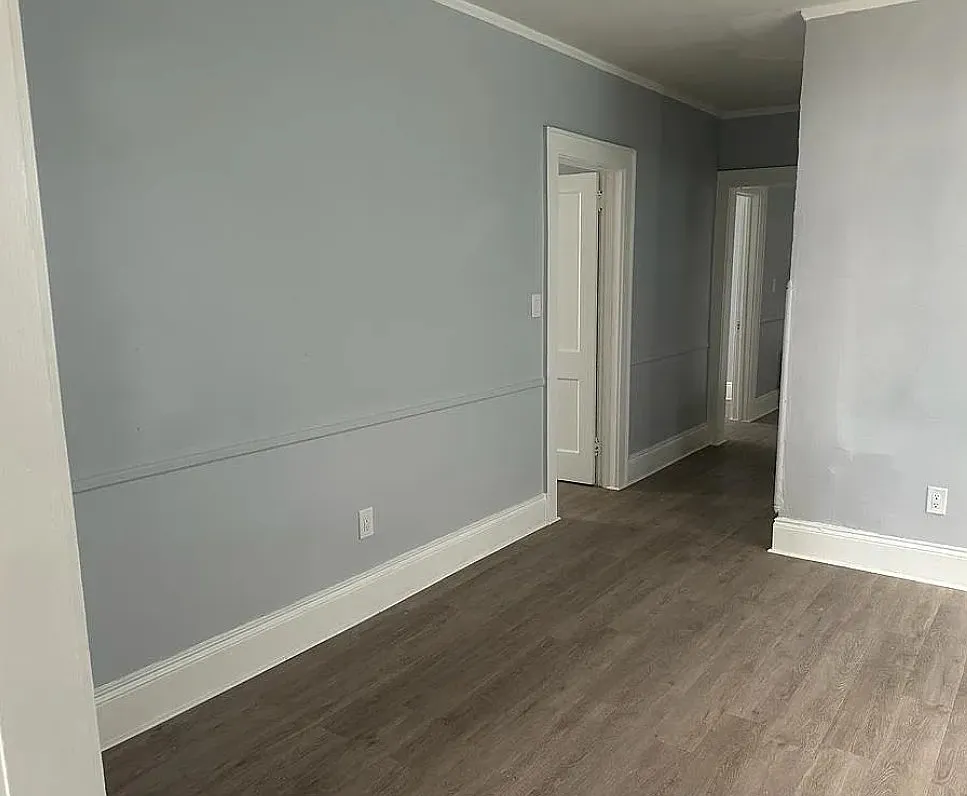 2 bed, 1050 sqft, $2,200 — Photo 4