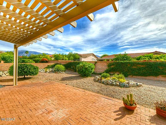 4th image of 1078 E Balmoral Pl