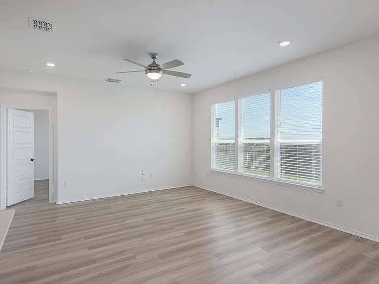 7807 Lawford Ct — Photo 18