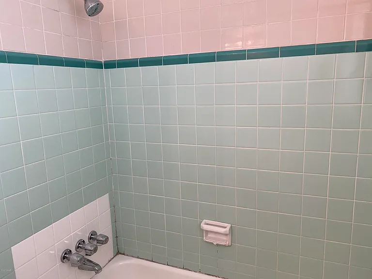 607 Jessamine Blvd #2 — Photo 17