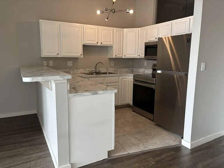 Bridgeview Apartments — Photo 42