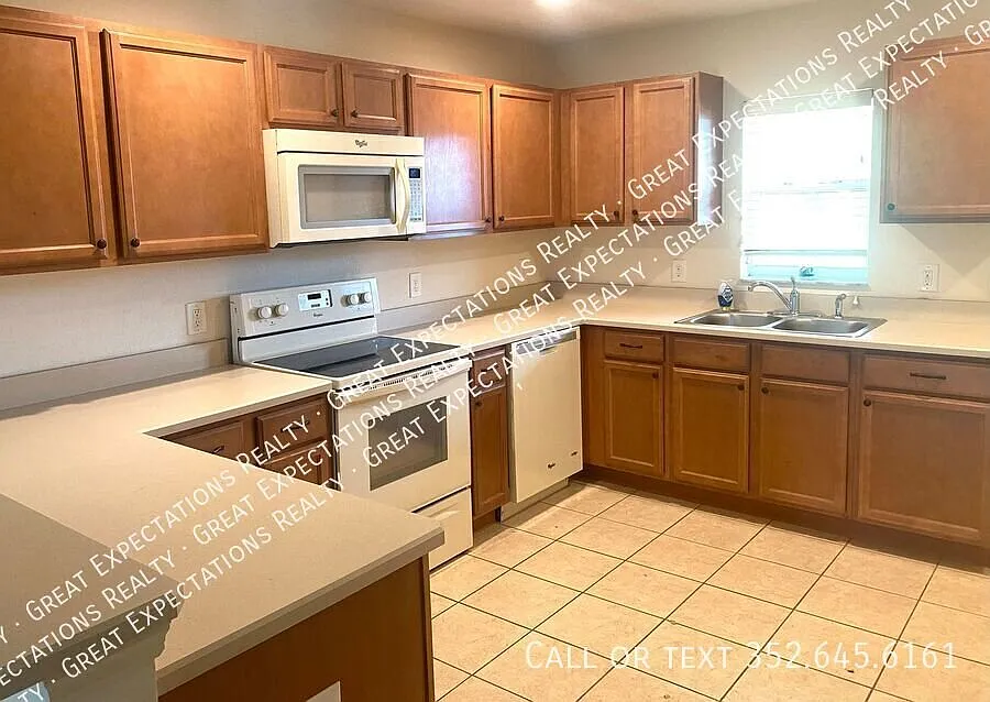 2/2 Rental in Diamond Ridge Villas — Photo 3