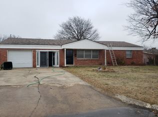 1010 E 11th St, Cushing, OK 74023