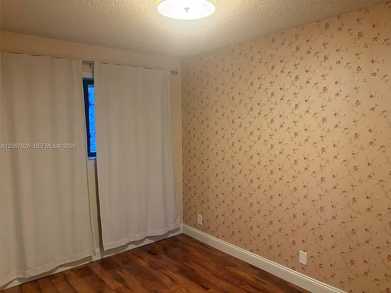 233 SE 11th Ave #233 — Photo 18