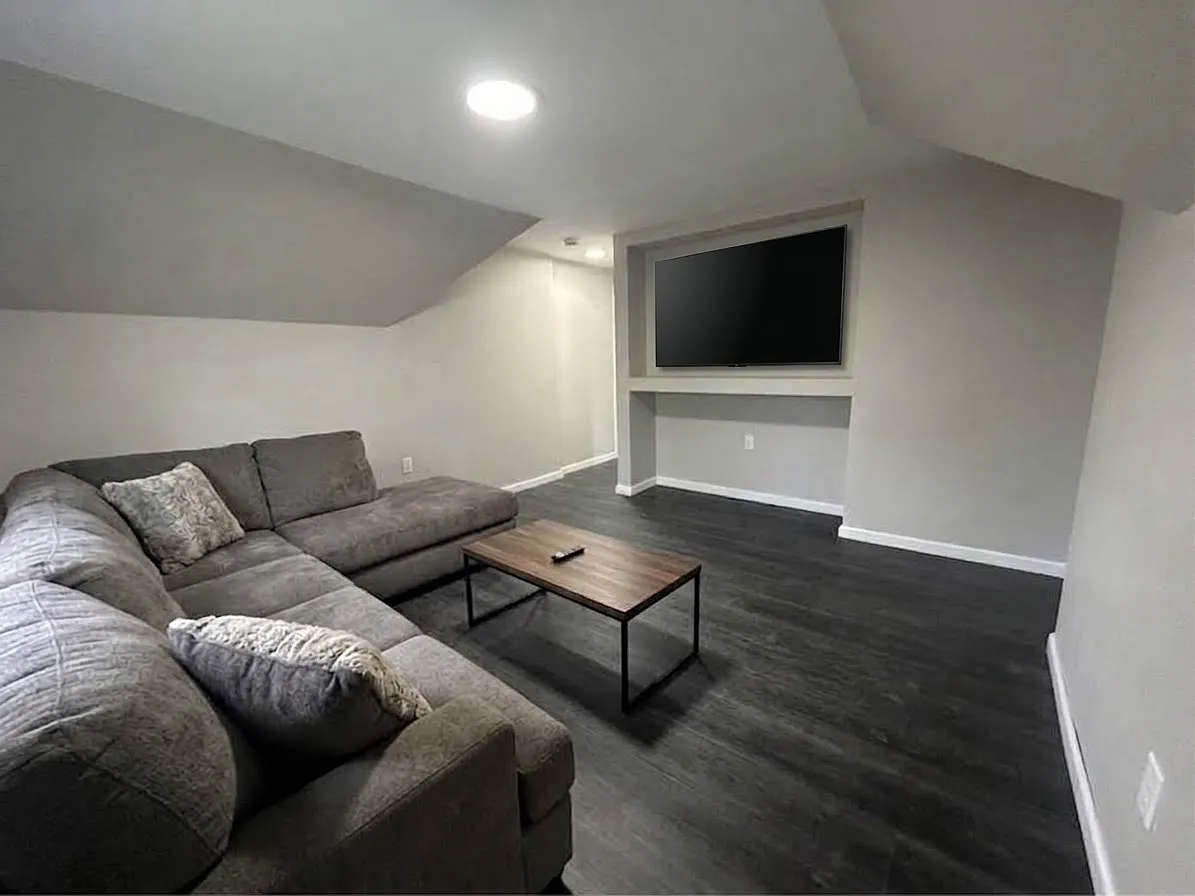 2 bed, 900 sqft, $1,850 — Photo 3
