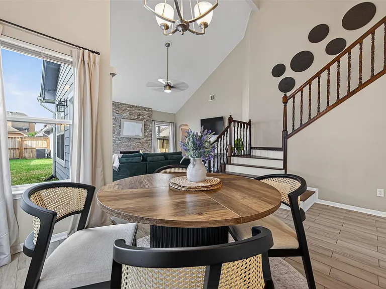6635 Queensclub Dr — Photo 16