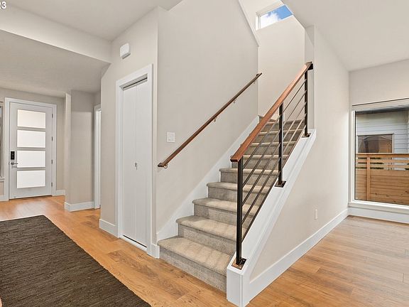 3rd image of 6834 SE Chinkapin Dr