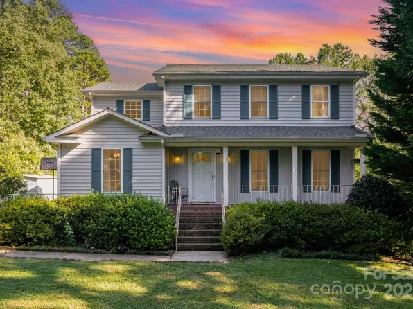 5706 Ganymede Pl, Charlotte, NC 28227