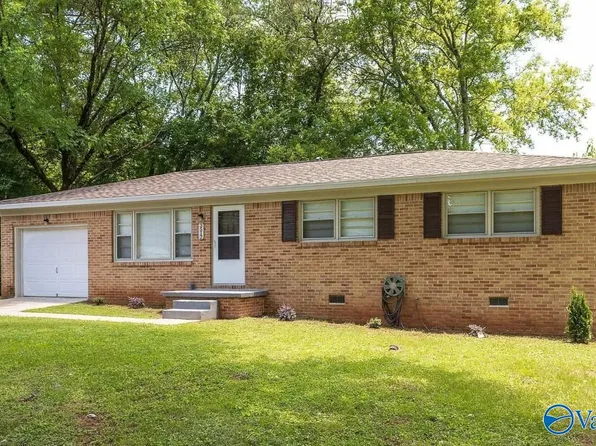 3512 Lois Ln NW, Huntsville, AL 35810