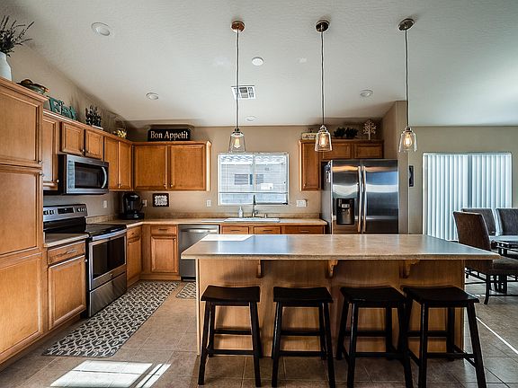 3rd image of 17150 W Port Royale Ln