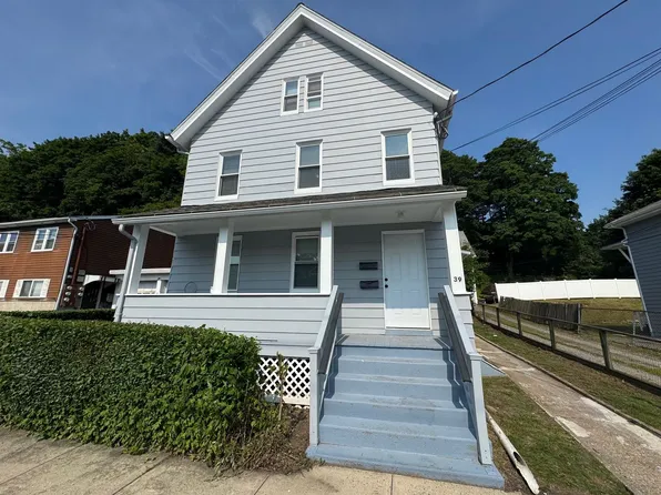 39 Bank St, 39 Bank St #1, Derby, CT 06418
