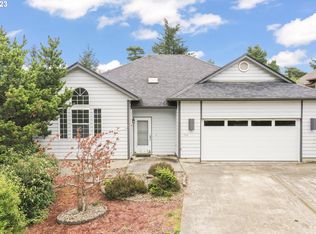 900 8th St, Florence, OR 97439