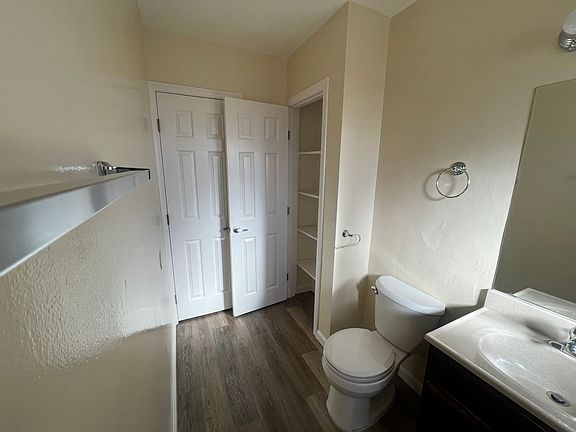5th image of 2250-2252 Morley St #2250-03
