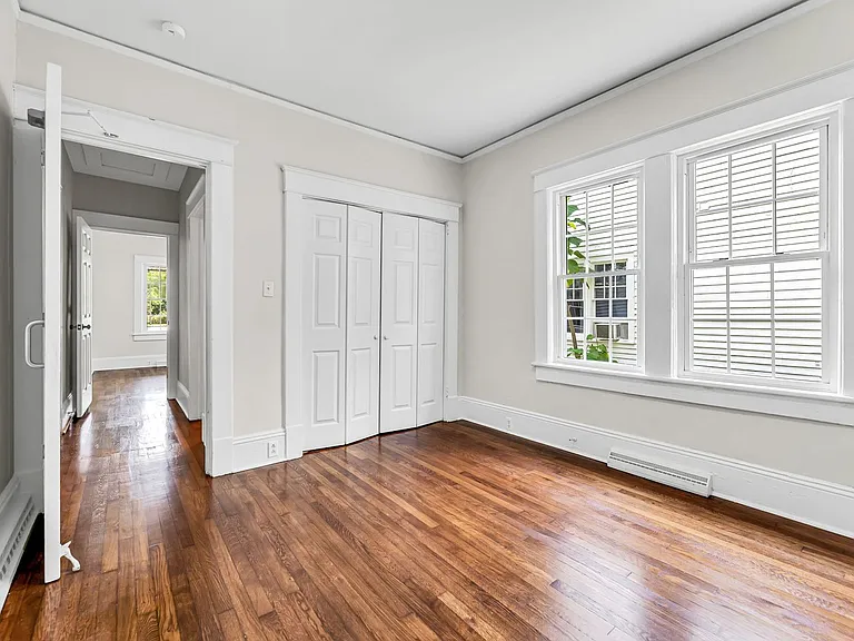 1320 W Friendly Ave — Photo 18