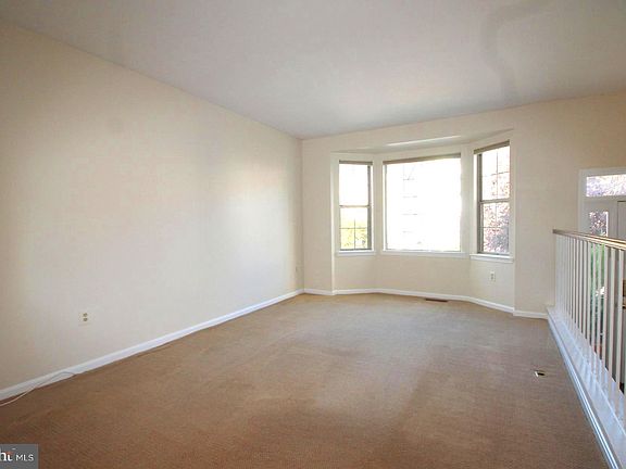4th image of 44090 Gala Cir