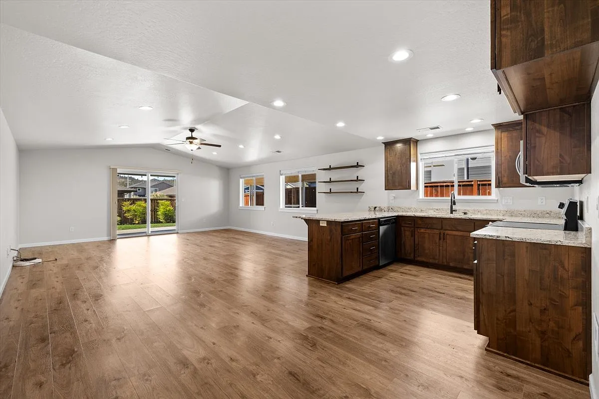 674, ID # 507 Snyder Drive - 1 — Photo 4