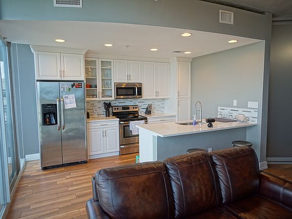 4th image of 777 N Ashley Dr Unit 1009