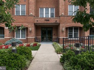7055 Heritage Hunt Dr APT 102, Gainesville, VA 20155
