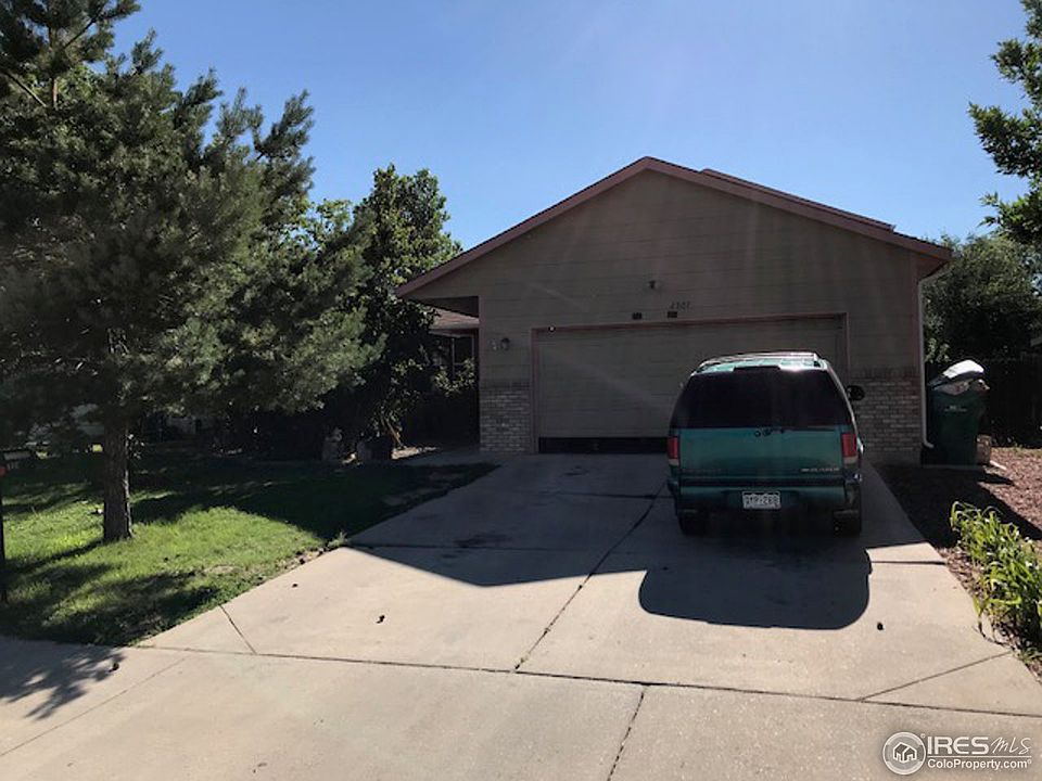 1st image of 2507 Balsam Ave