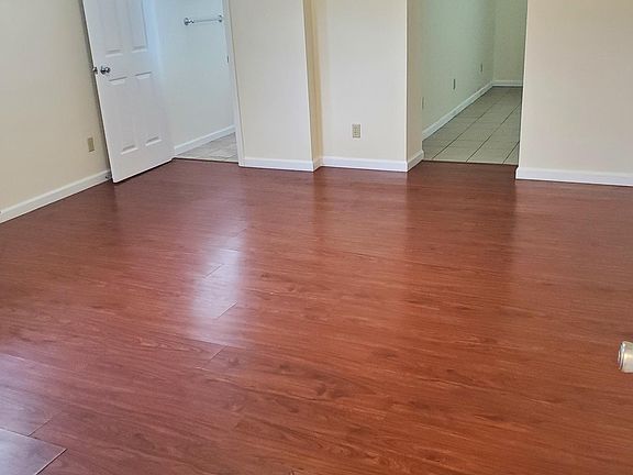 4th image of 51 Pocantico St #7156