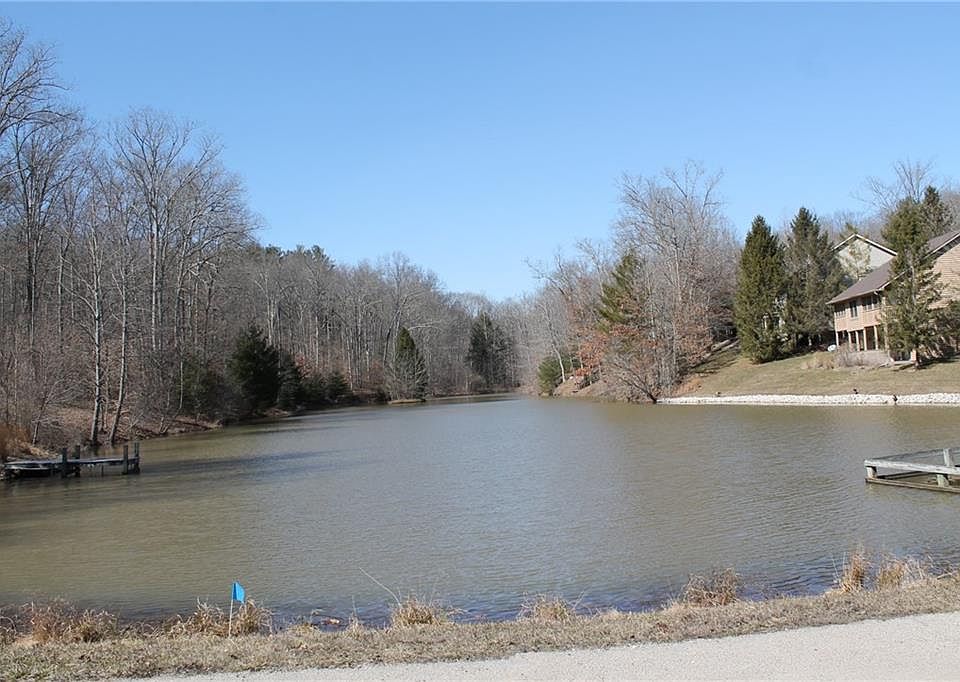 2nd image of 190 Pine Valley Ct