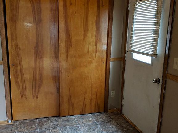 4th image of 1021 7th Ave