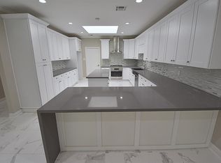 9570 Doliver Dr, Houston, TX 77063