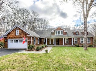 7 Singing Woods Rd, Norwalk, CT 06850