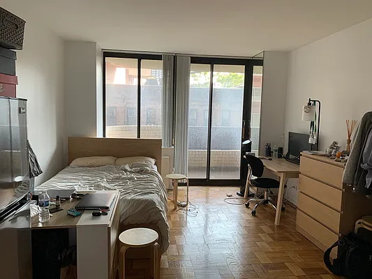 Rented by Starts New York Realty LLC | media 16