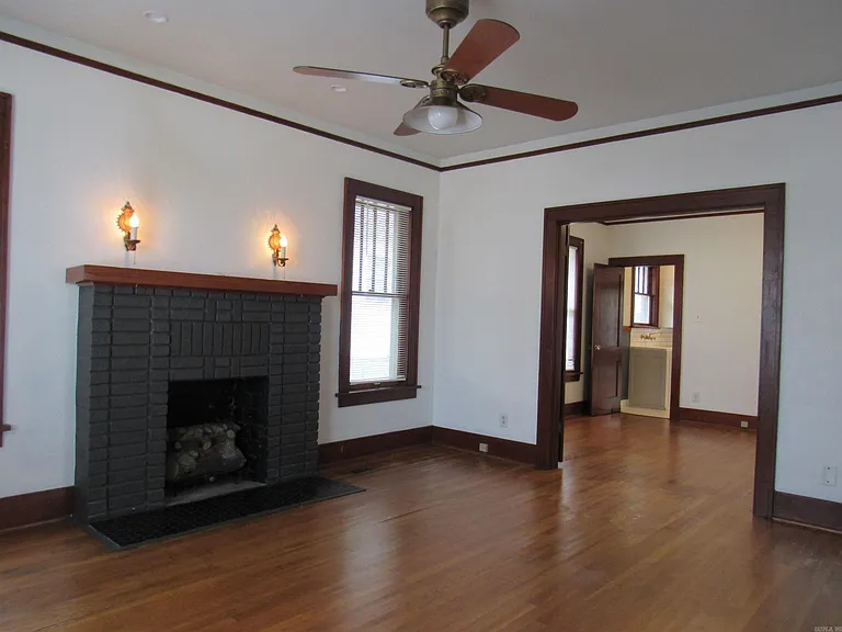2116 Main St #1 — Photo 2
