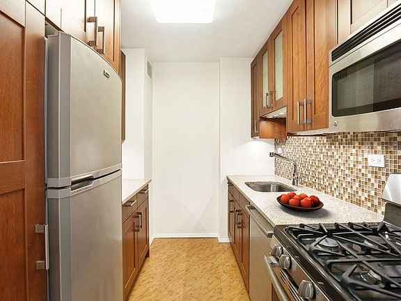 3rd image of 400 Central Park W APT 11F