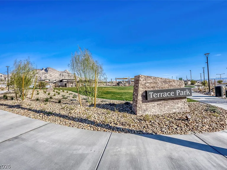 1041 Soaring Sage Ave — Photo 25