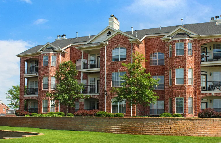 Lenox Village Apartments — Photo 28
