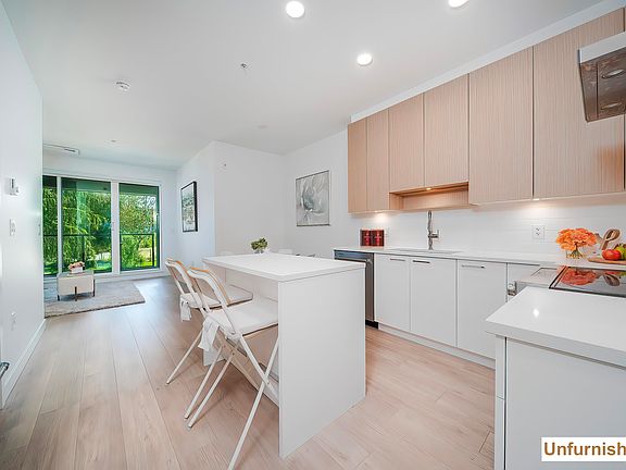 5th image of 7599 15th St #200