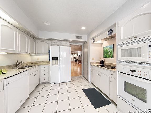 5th image of 7500 Callaghan Rd APT 135