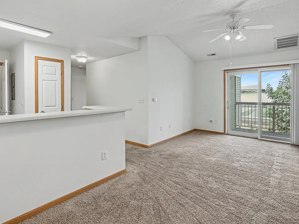 320 E 13th St #17