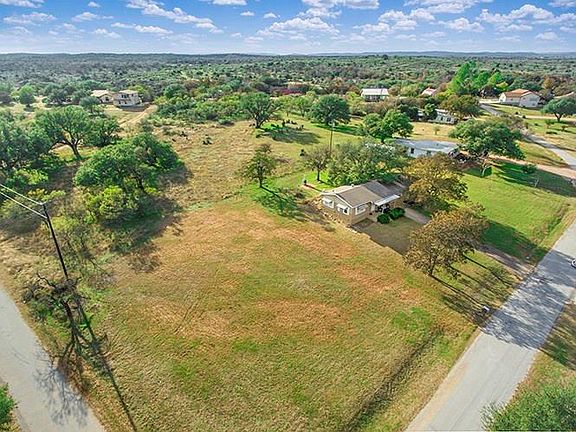 5th image of 703 Pleasantview Dr