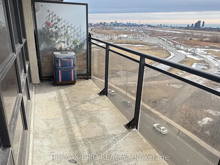 1070 Sheppard Ave W #1012 — Photo 9