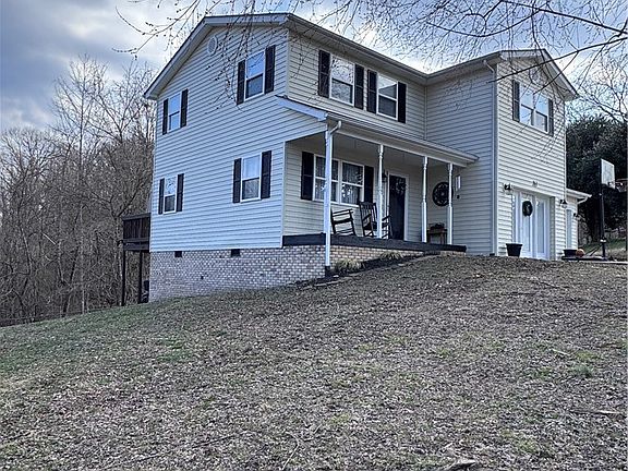 2nd image of 263 Gentle Breeze Dr