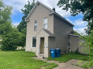 618 W Messenger St #3, Rice Lake, WI 54868