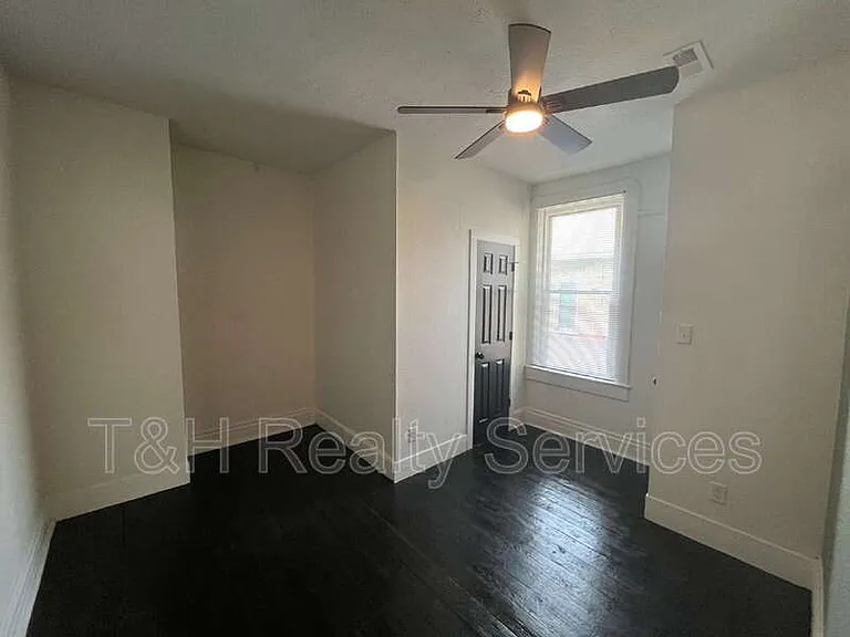 1146 Olive St — Photo 18
