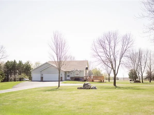 16195 21st St, Clear Lake, MN 55319