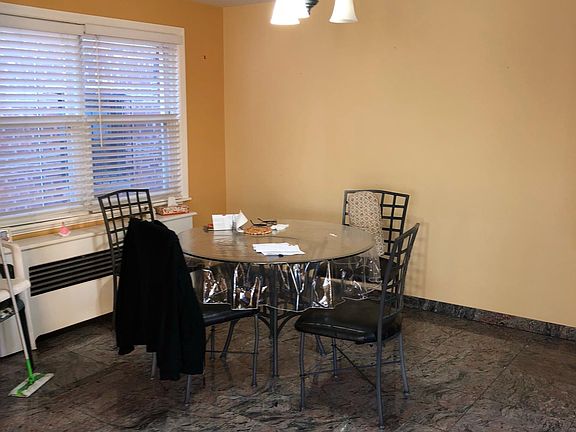 3rd image of 1421 Pelham Pkwy N #2nd