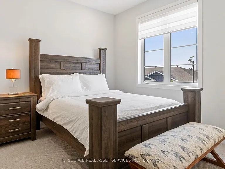 733 Coast Cir — Photo 17