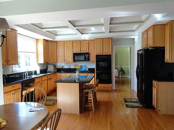 5th image of 1202 Cloverfield Ct