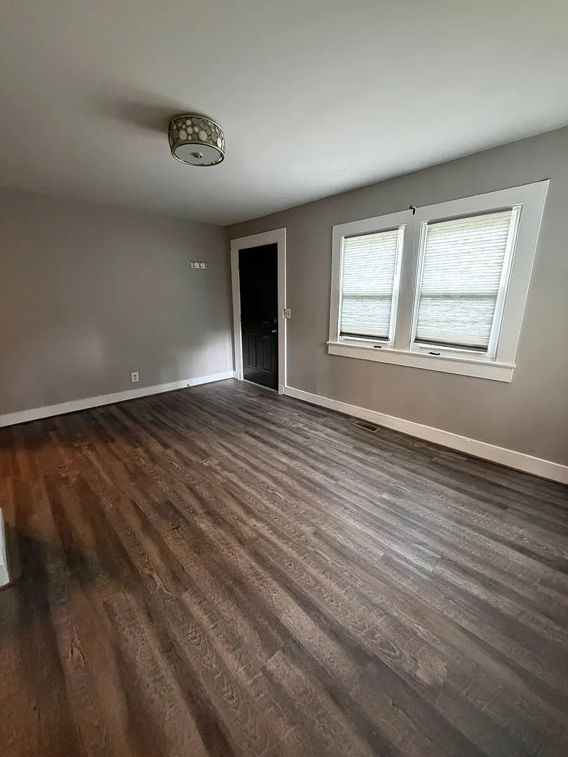 2BD/ 1BA Blair Street — Photo 2