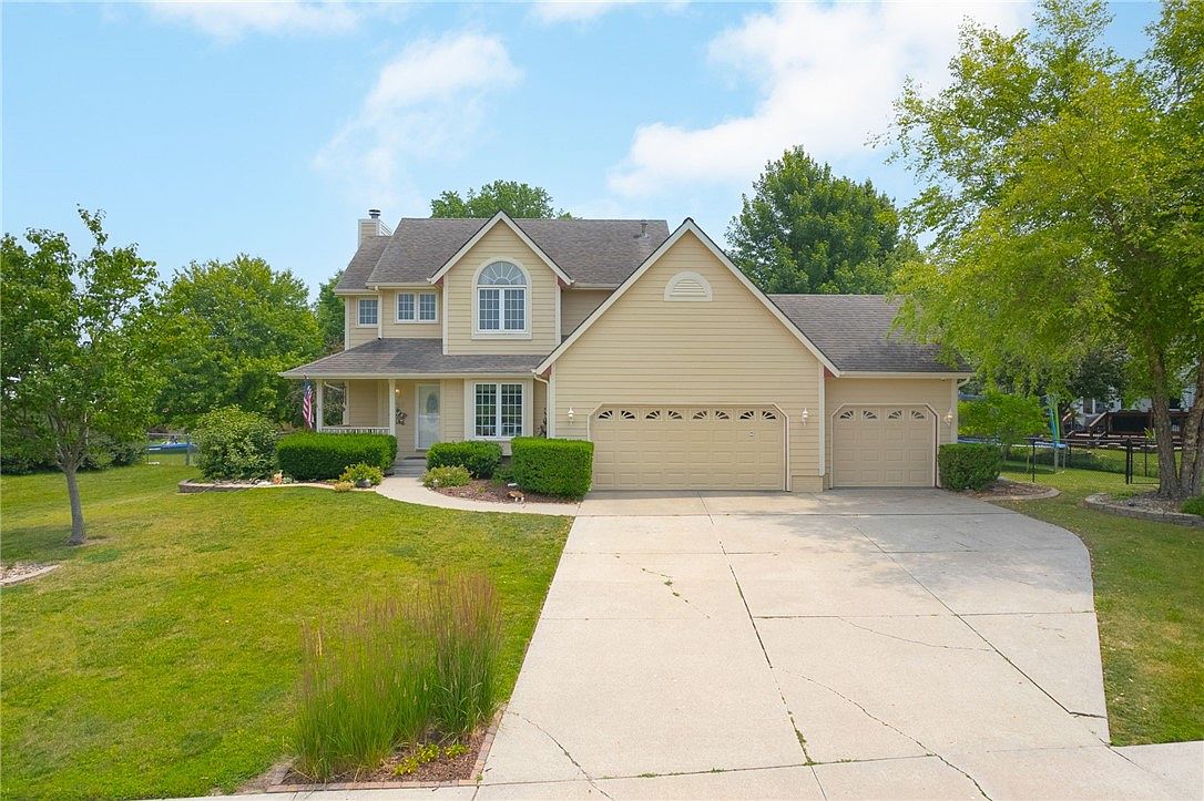 725 NE 10th St, Ankeny, IA 50021 MLS 677472 Zillow